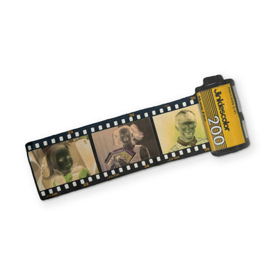 A ROLL OF FILM YOU CAN CLEAN YOUR GLASSES WITH