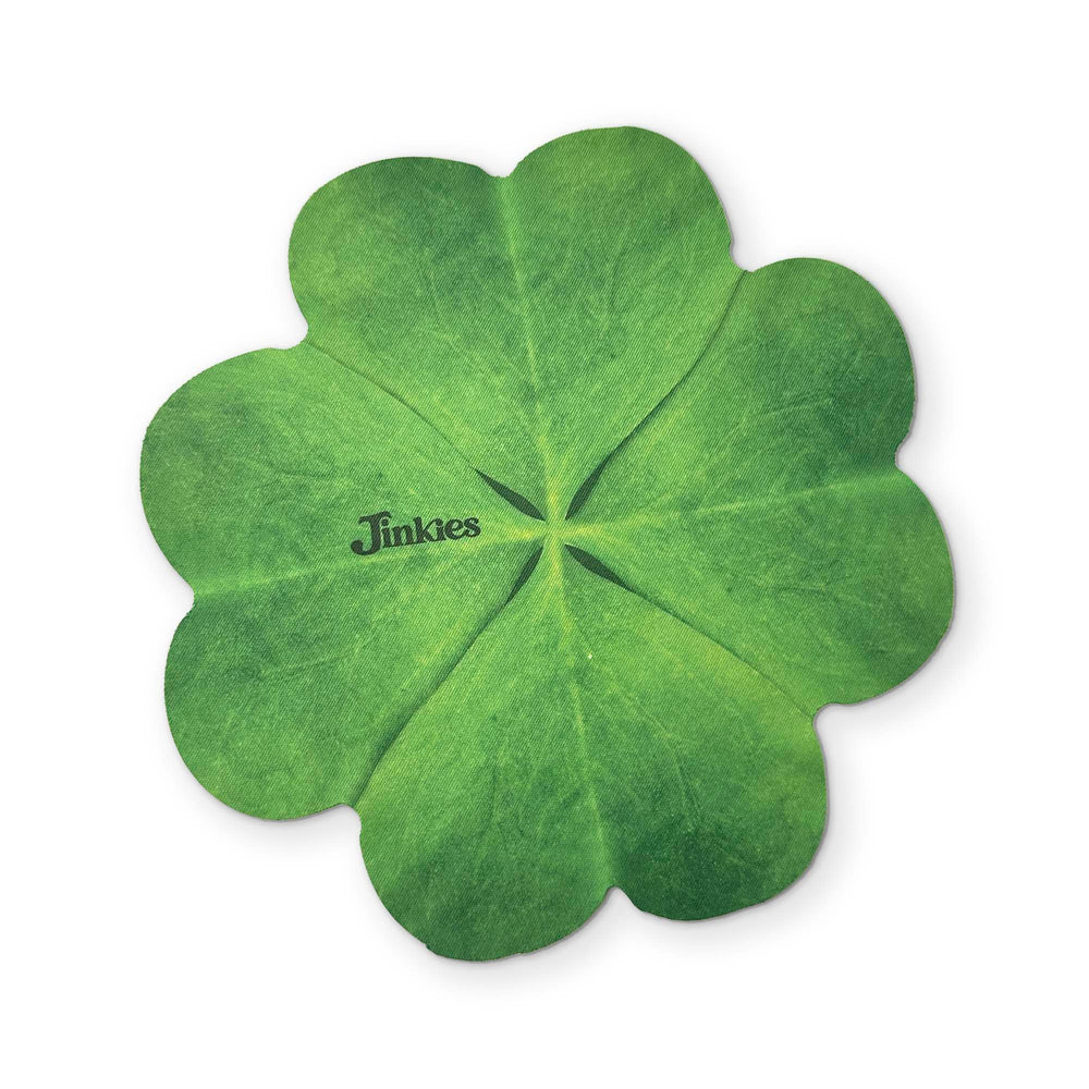 🍀 A FOUR-LEAF CLOVER YOU CAN CLEAN YOUR GLASSES WITH