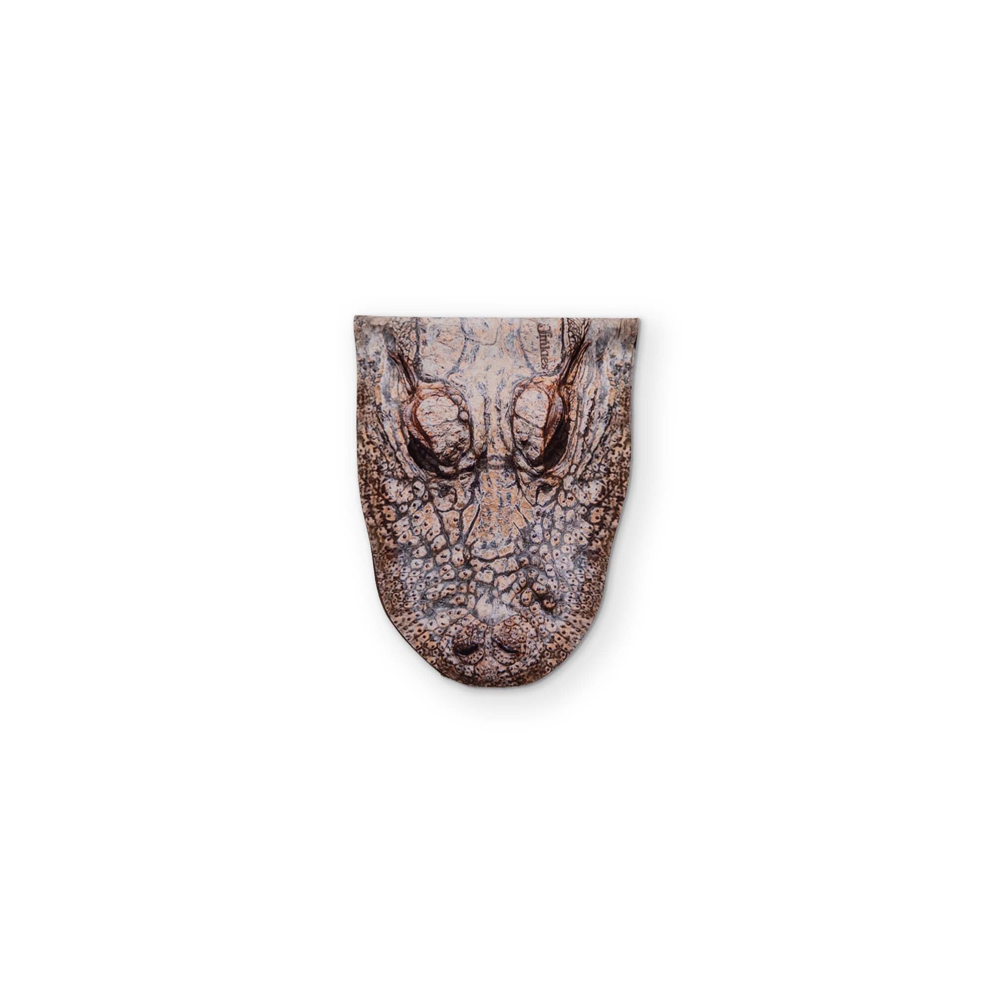 AN ALLIGATOR YOU CAN CLEAN YOUR GLASSES WITH