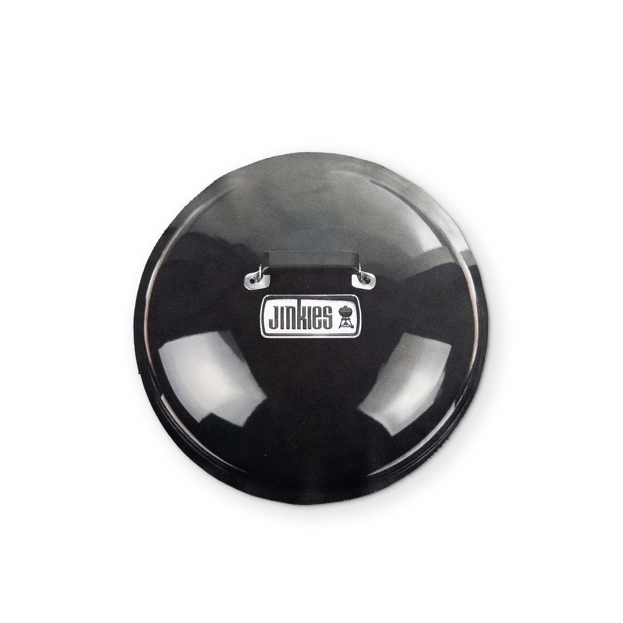 A BBQ GRILL YOU CAN CLEAN YOUR GLASSES WITH