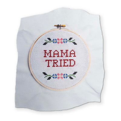 🪡 A CROSS-STITCH YOU CAN CLEAN YOUR GLASSES WITH