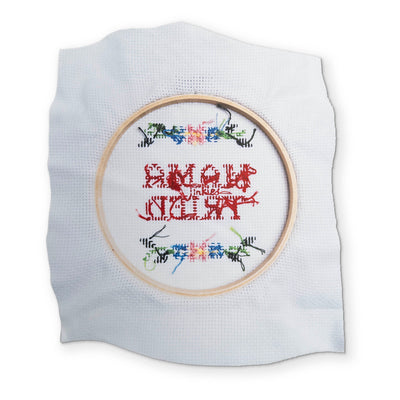🪡 A CROSS-STITCH YOU CAN CLEAN YOUR GLASSES WITH