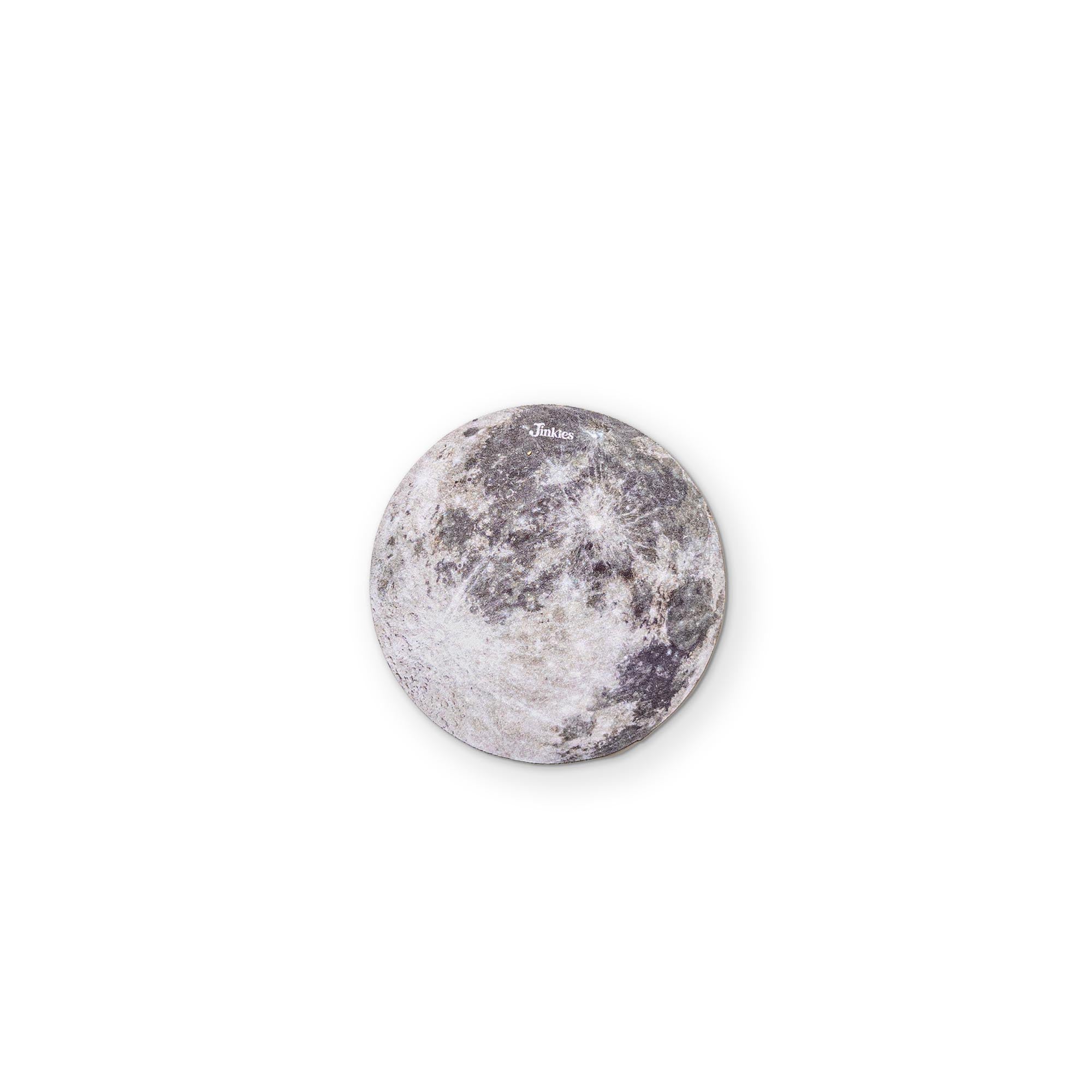 A 🌒 MOON YOU CAN CLEAN YOUR GLASSES WITH