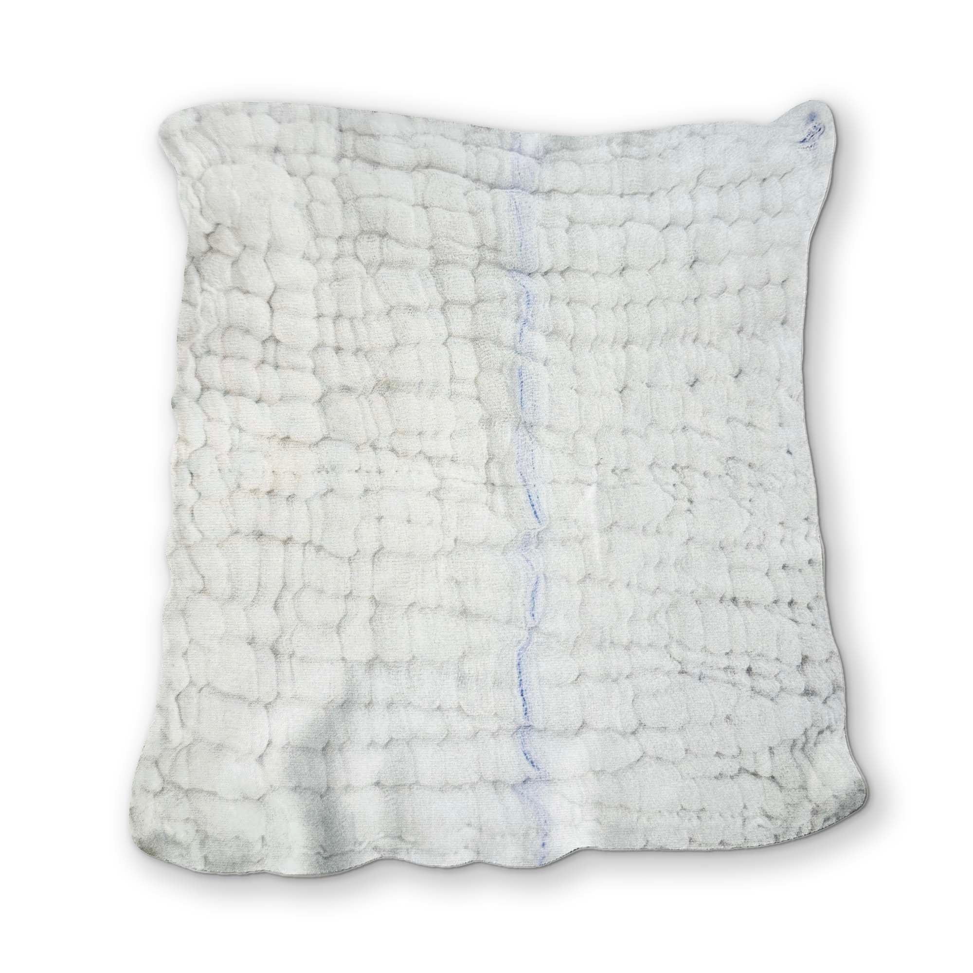 A LAP SPONGE YOU CAN CLEAN YOUR GLASSES WITH