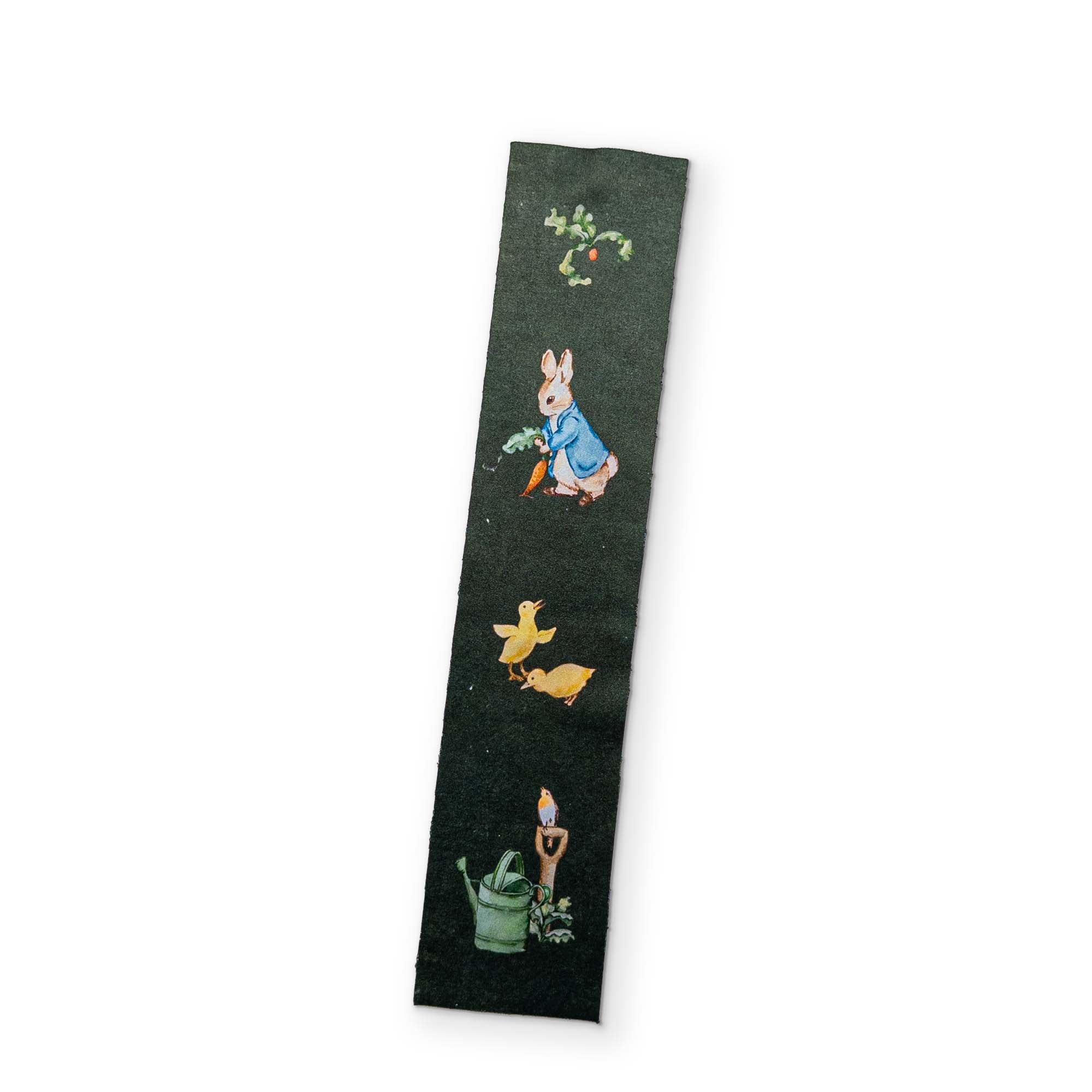 A BOOKMARK YOU CAN CLEAN YOUR GLASSES WITH - PETER RABBIT