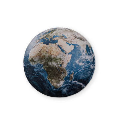 🌎 AN EARTH YOU CAN CLEAN YOUR GLASSES WITH