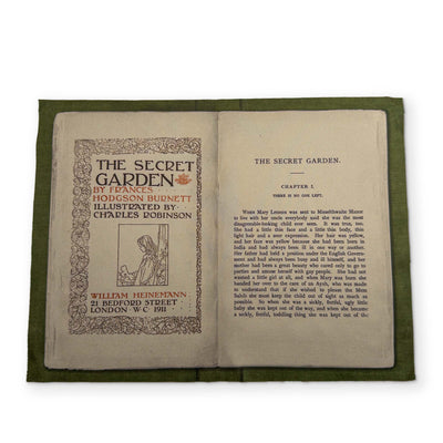SECRET GARDEN - A BOOK YOU CAN CLEAN YOUR GLASSES WITH