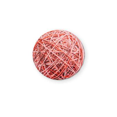 🧶 A BALL OF YARN YOU CAN CLEAN YOUR GLASSES WITH